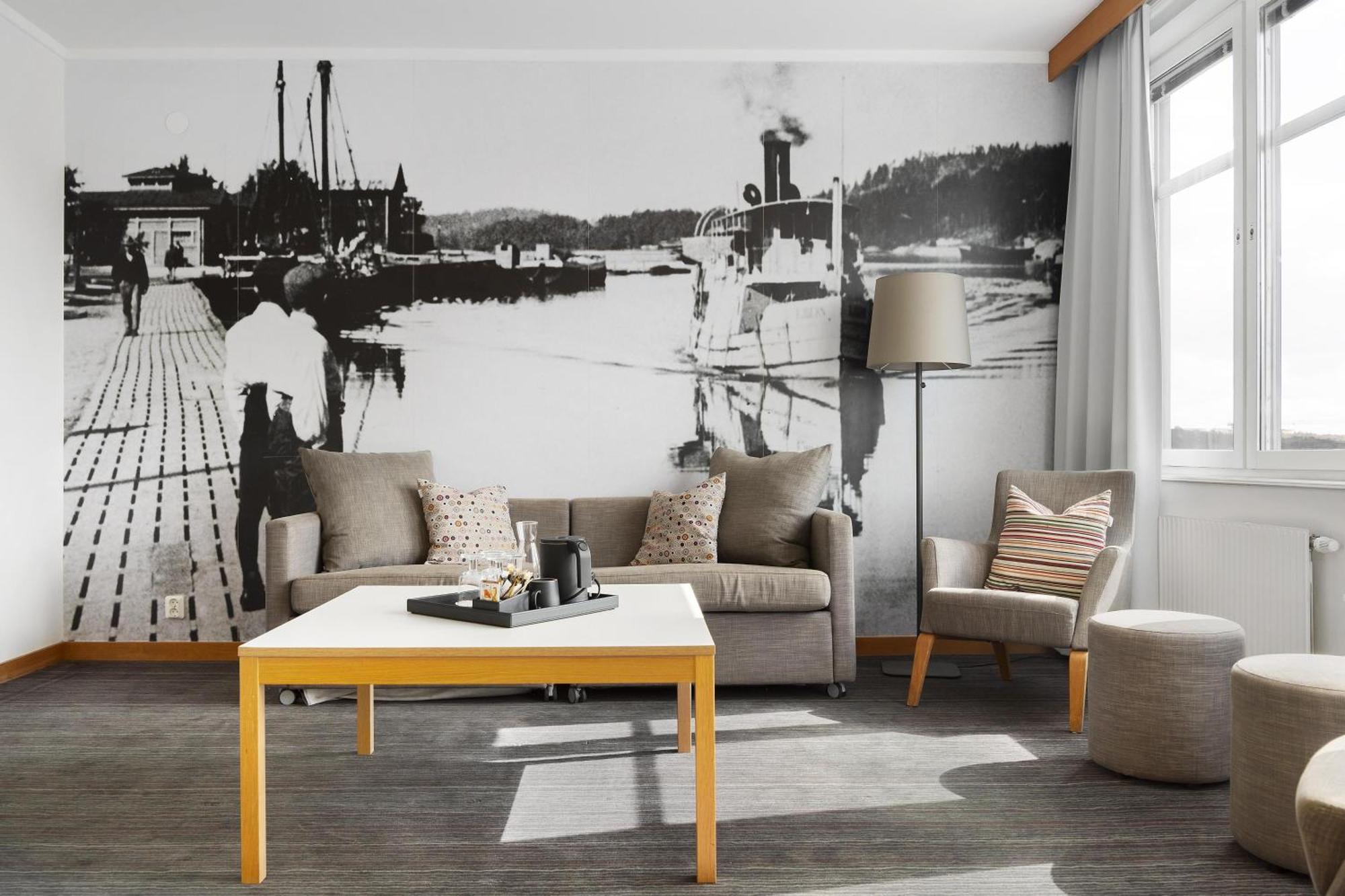 King Suite Sofa Bed Non-Smoking
