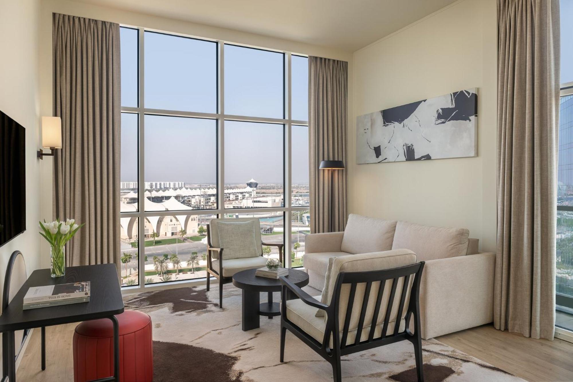 One-Bedroom Suite Pool View Balcony Theme Park Access
