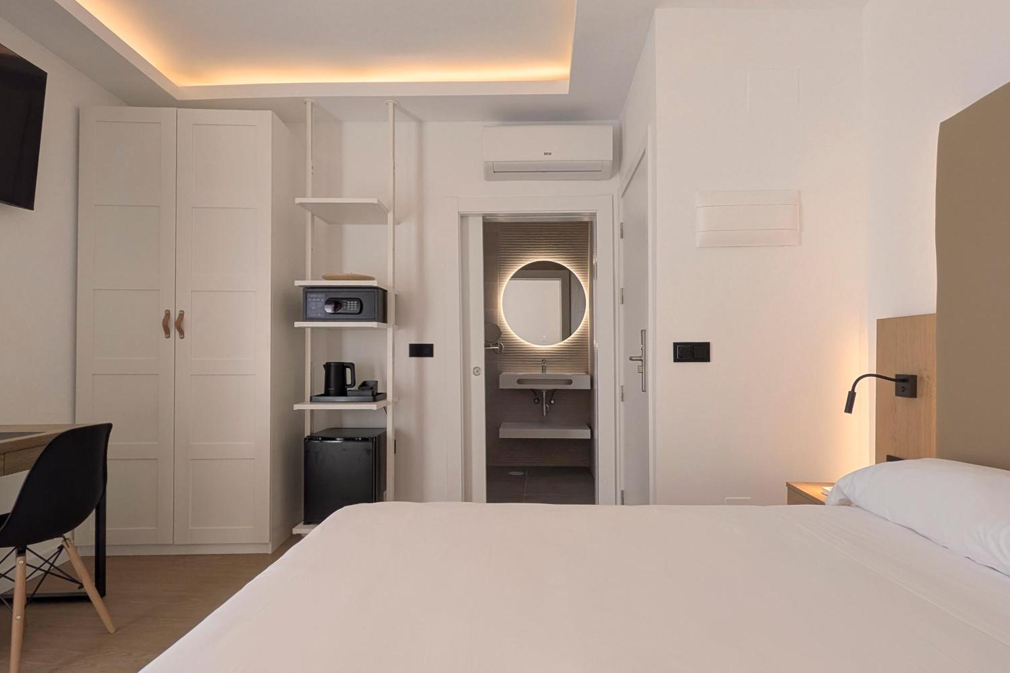 Double or Twin Room,1770464572:JPEG