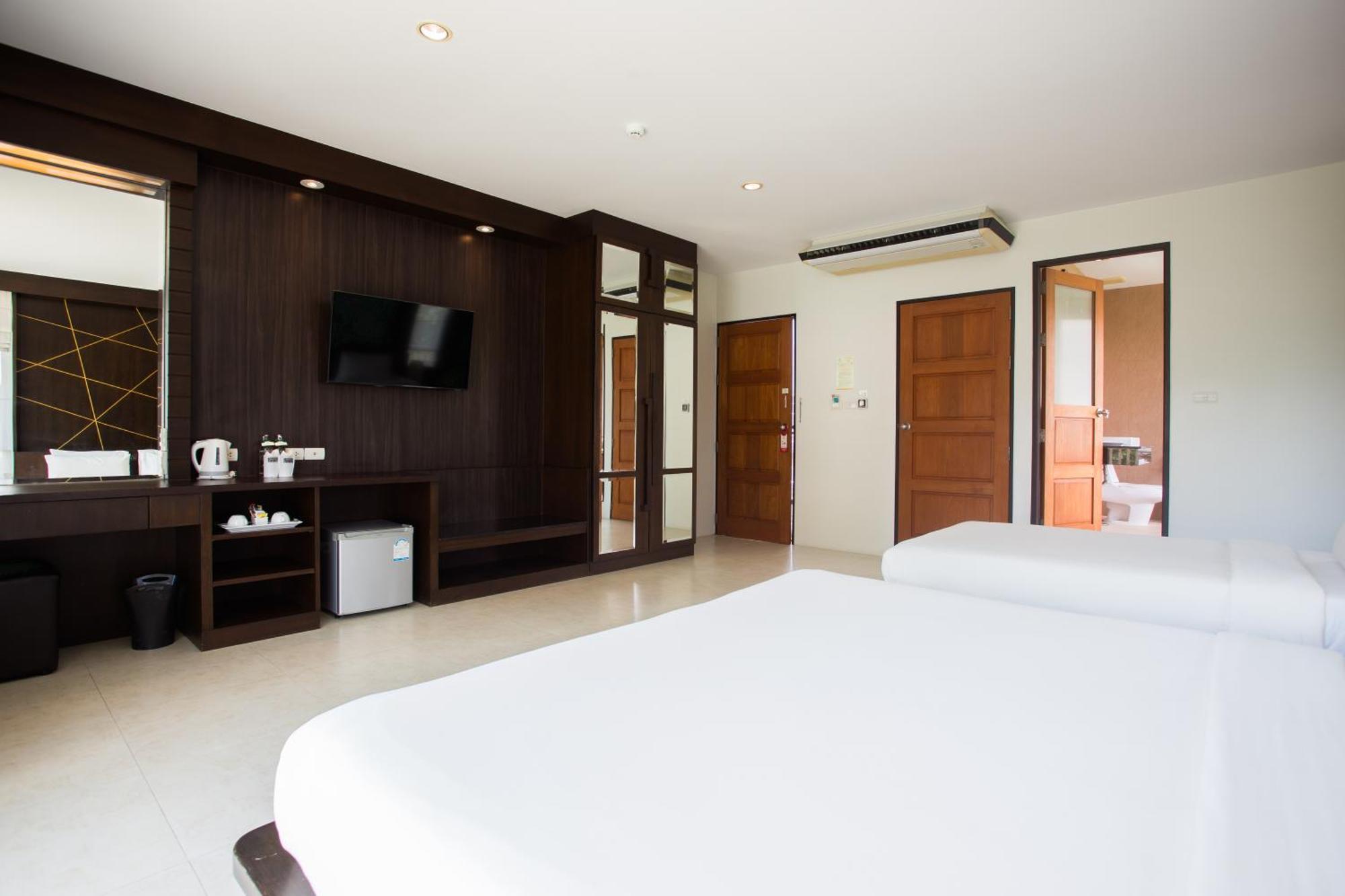 Deluxe Triple Room,1770525239:JPEG