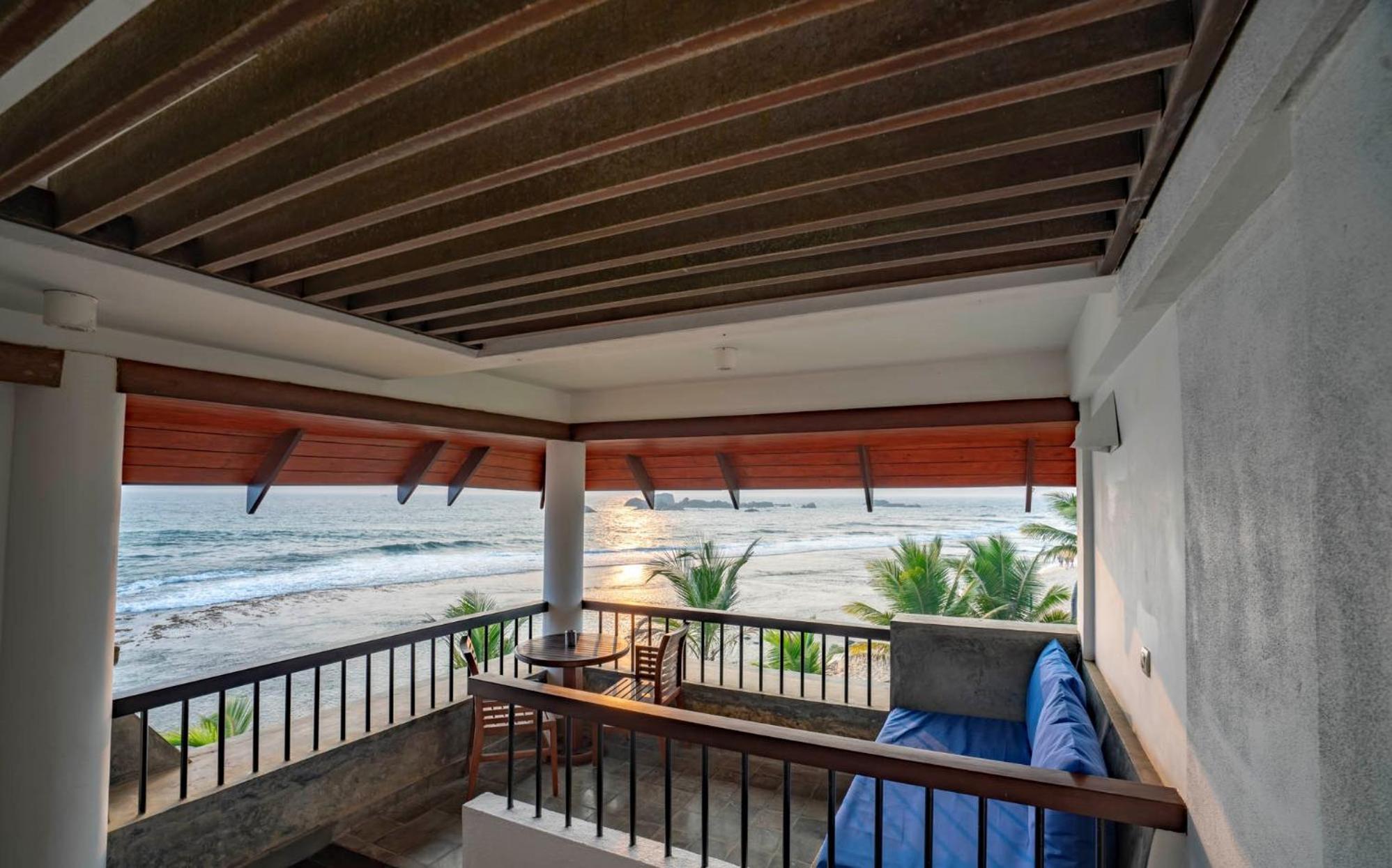 Deluxe King Ocean View Balcony on F&B on SPA