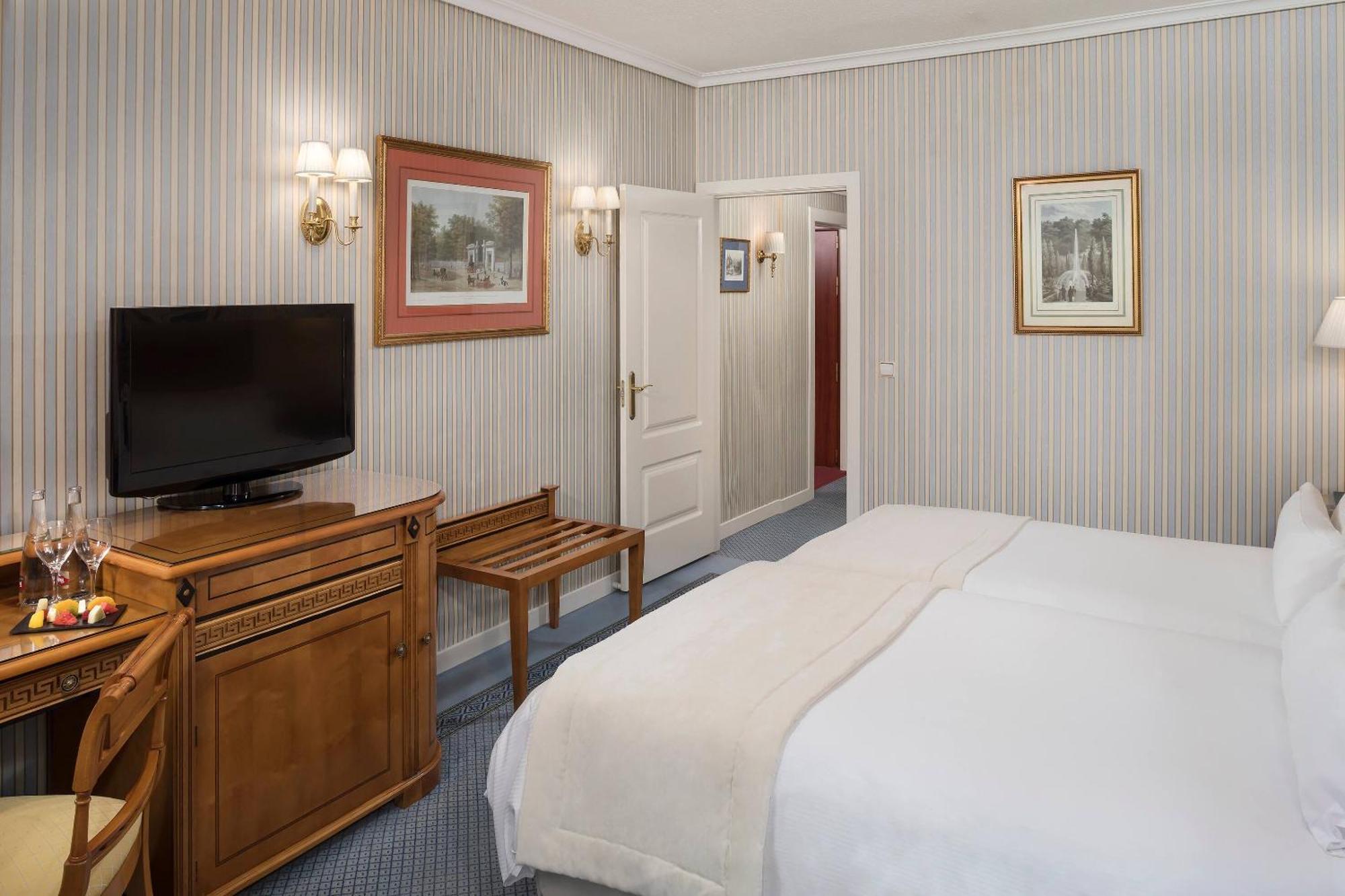 Classic Double or Twin Room,1771495274:JPEG
