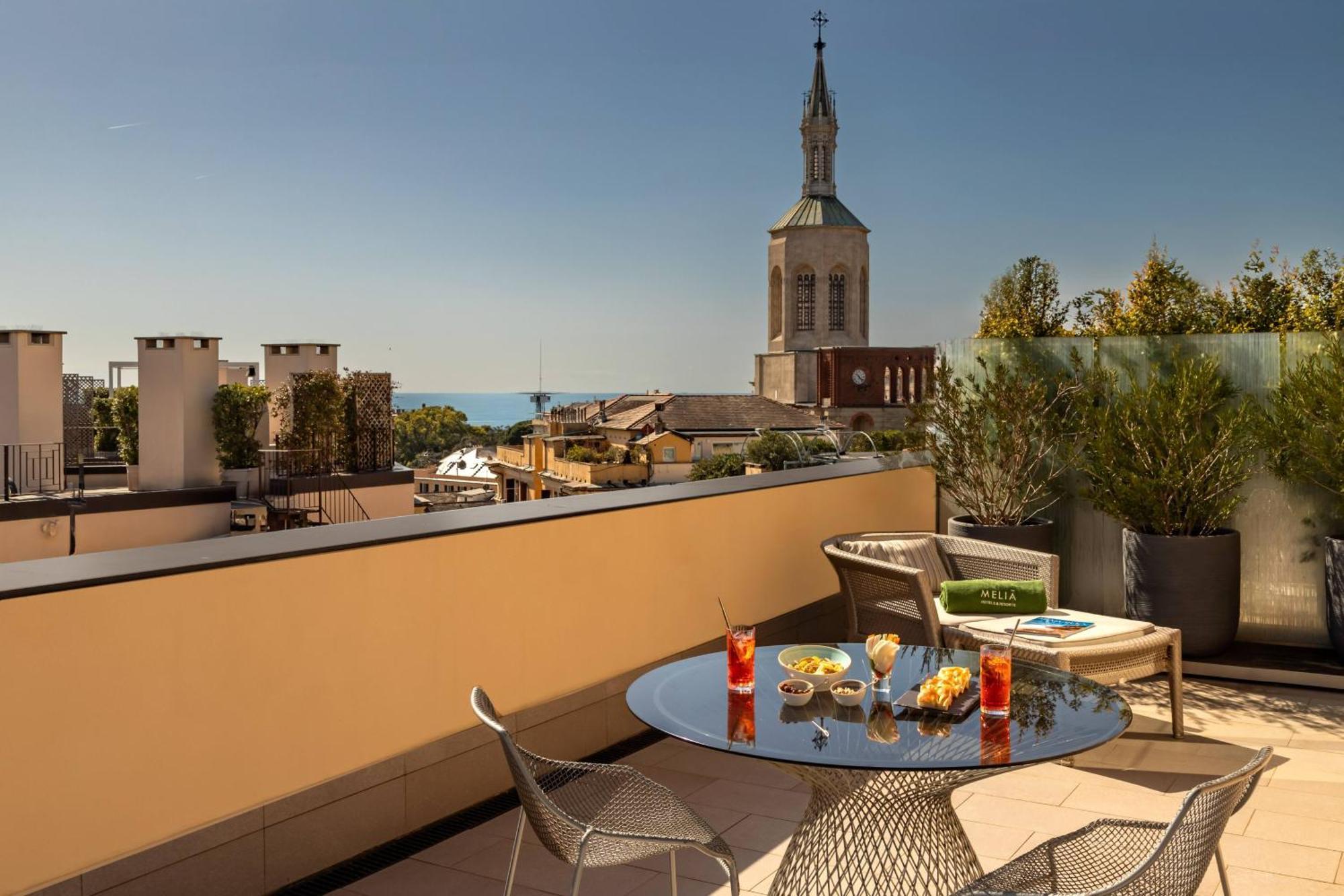 Suite Junior con terraza y acceso al spa