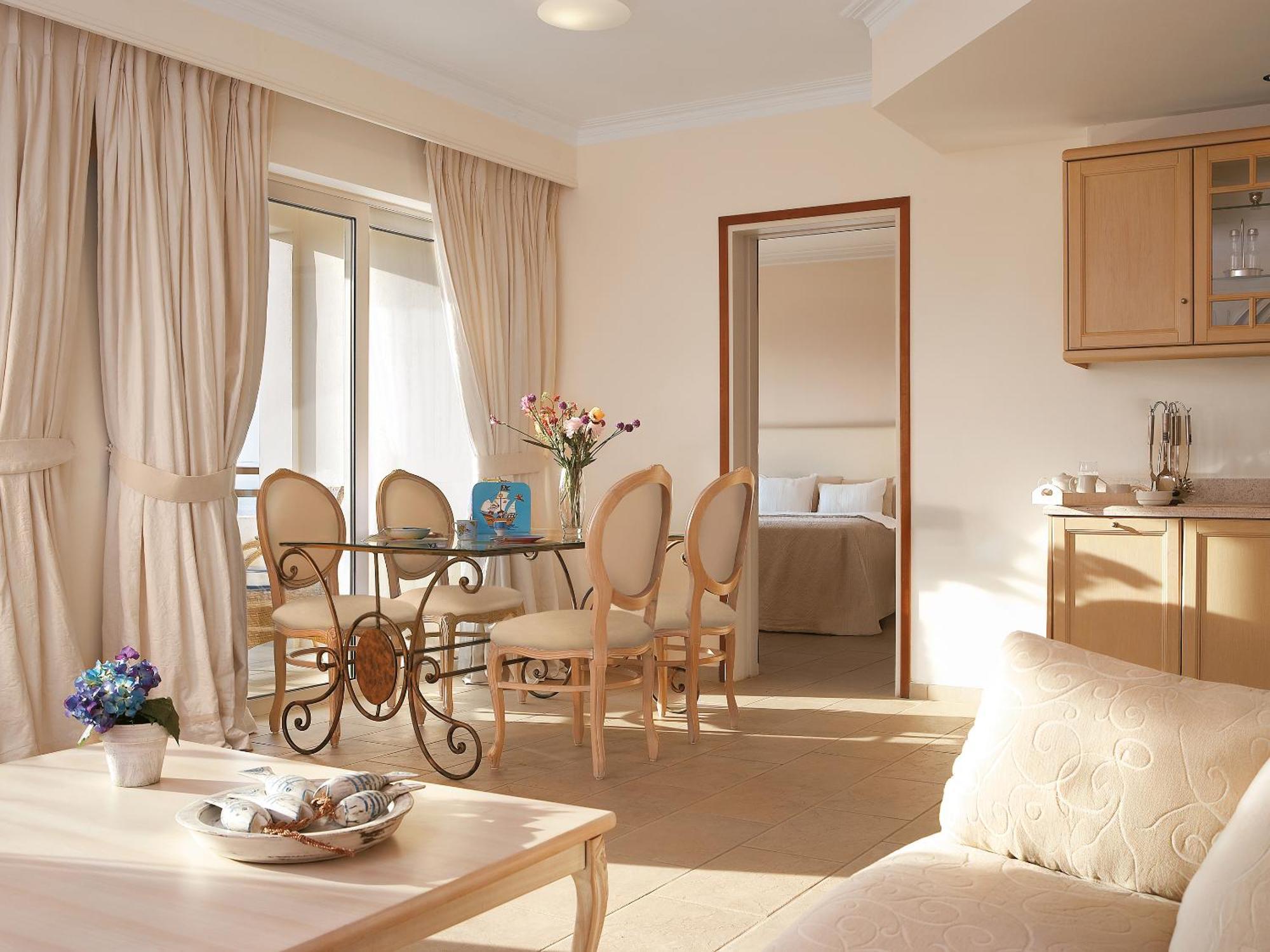 Casa Marina Grand Family Suite Side Sea View or Pool View,1771536459:JPEG