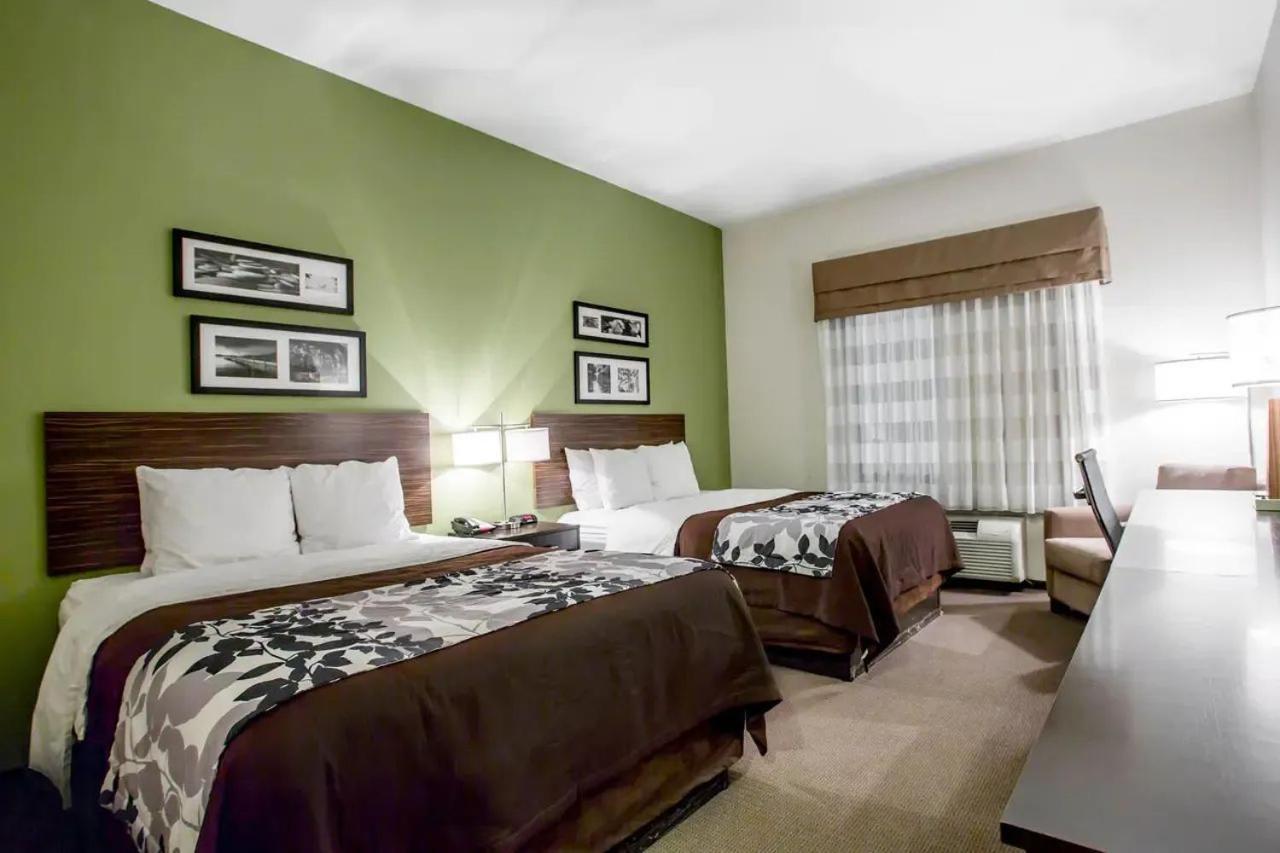 Queen Room with Two Queen Beds - Accessible/Non-Smoking