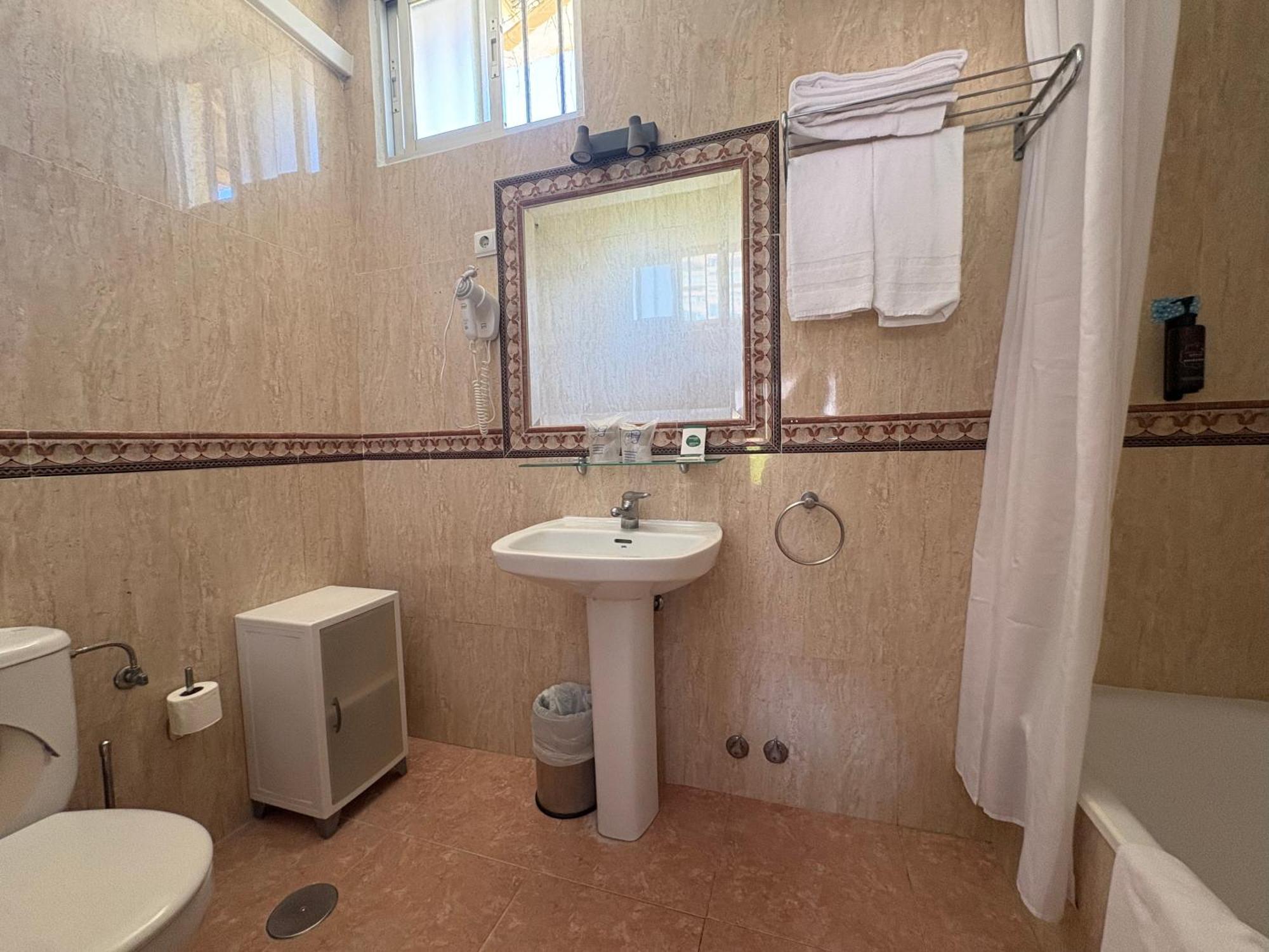 Standard Single Room,1771716655:JPEG
