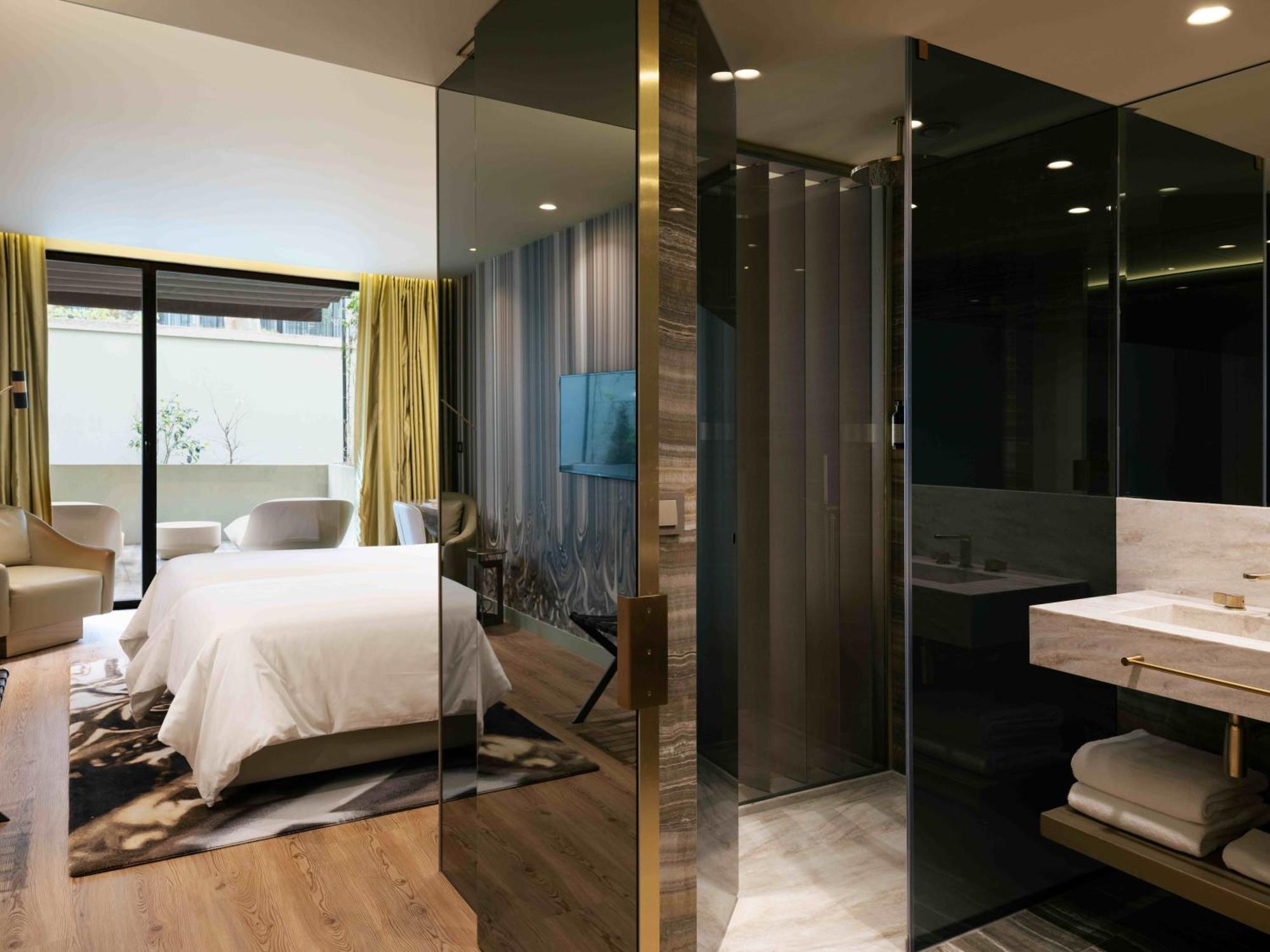 Onice Terrace Room