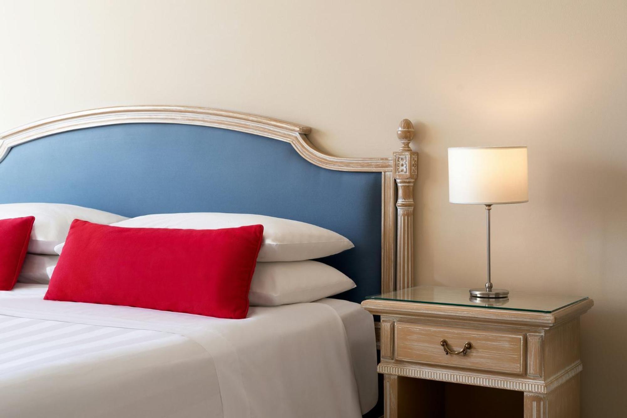 Classic Single Room