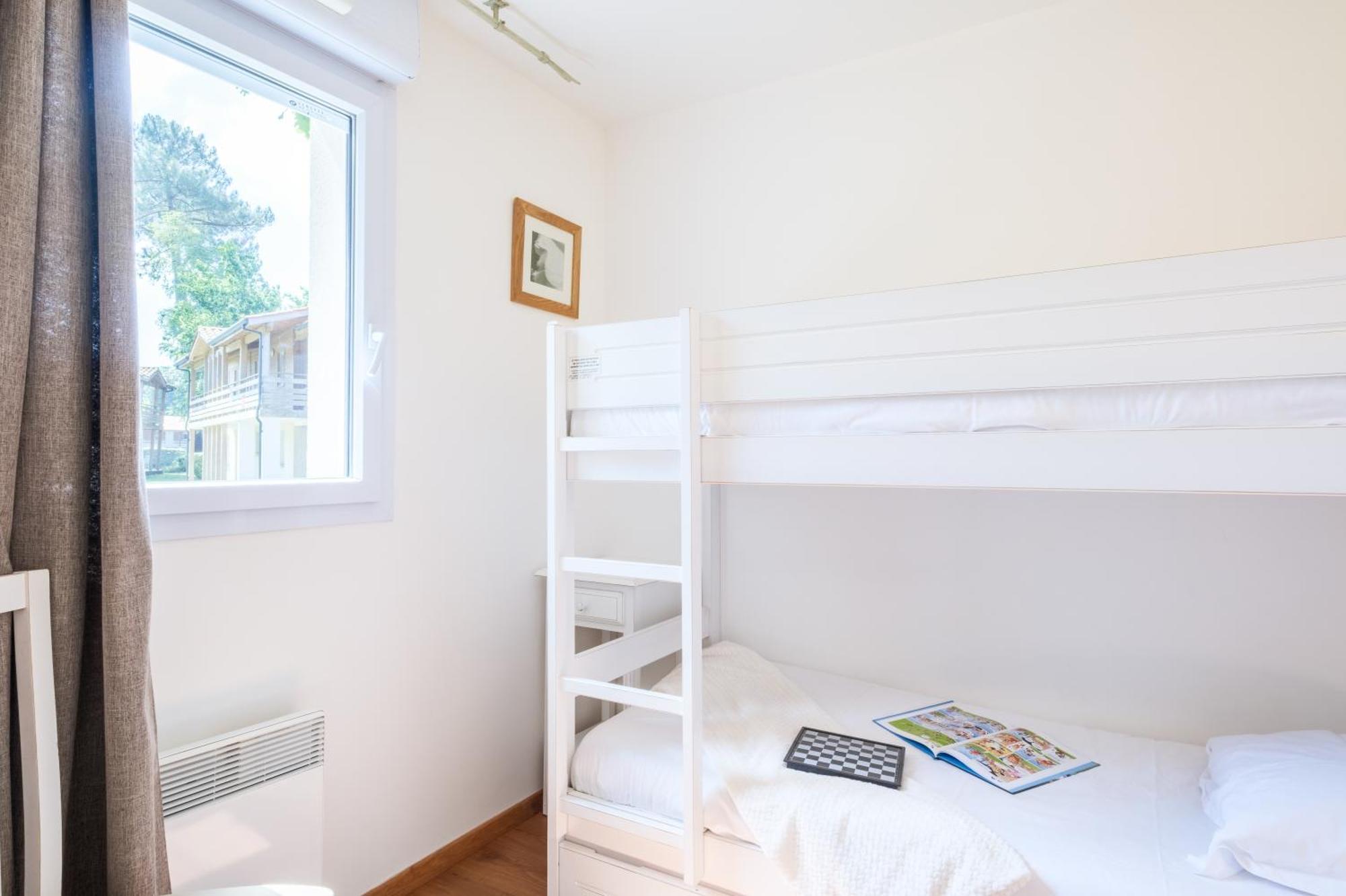 Two-Bedroom Apartment with Terrace or Balcony (4 People)