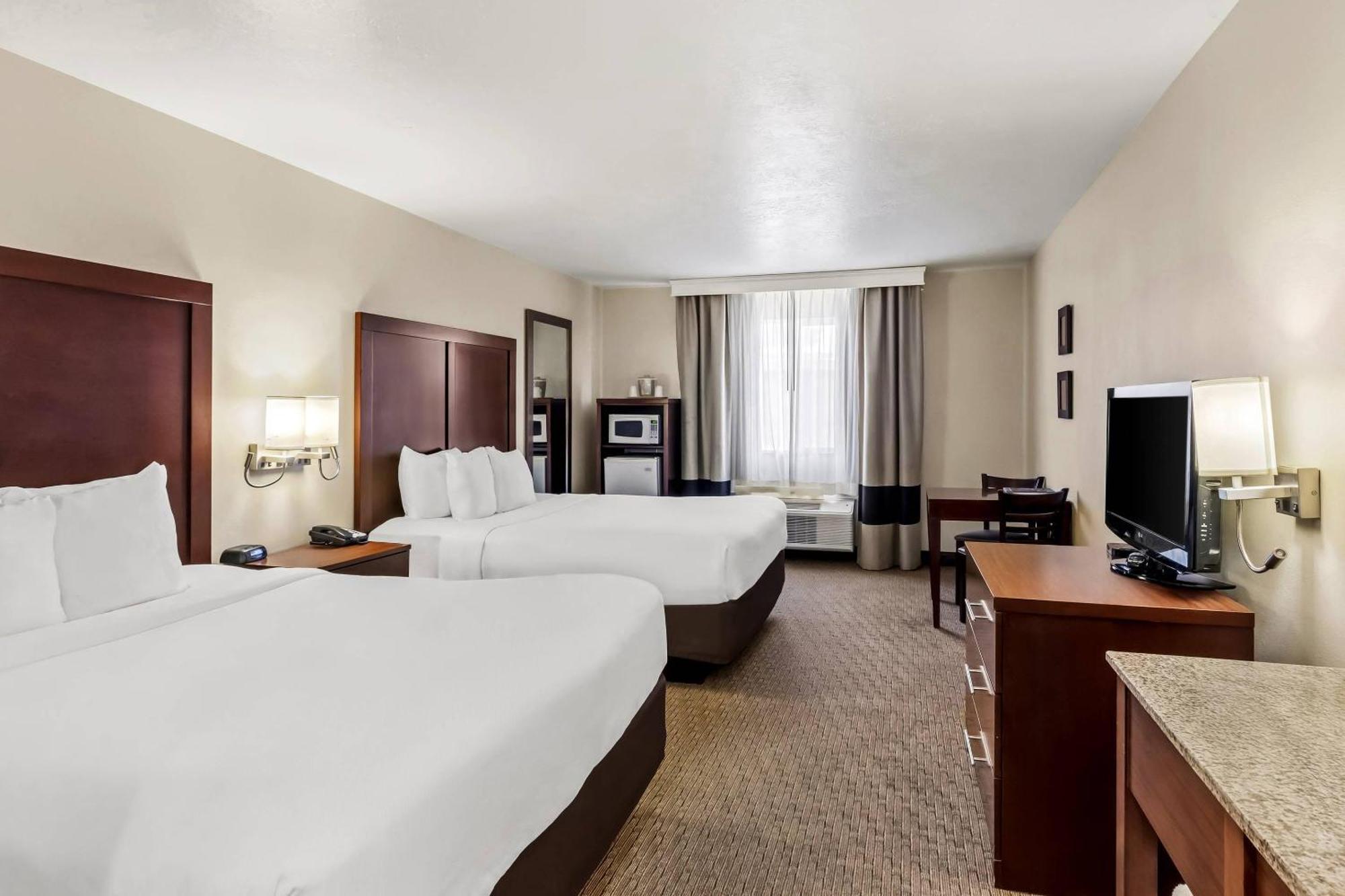Queen Room with Two Queen Beds - Non-Smoking