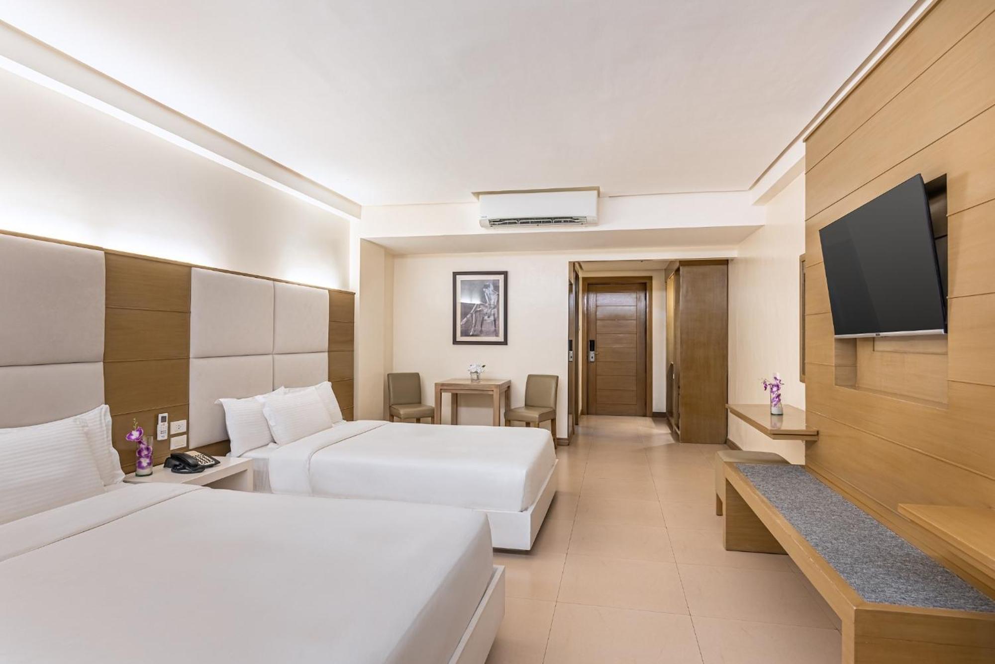 Premier Room