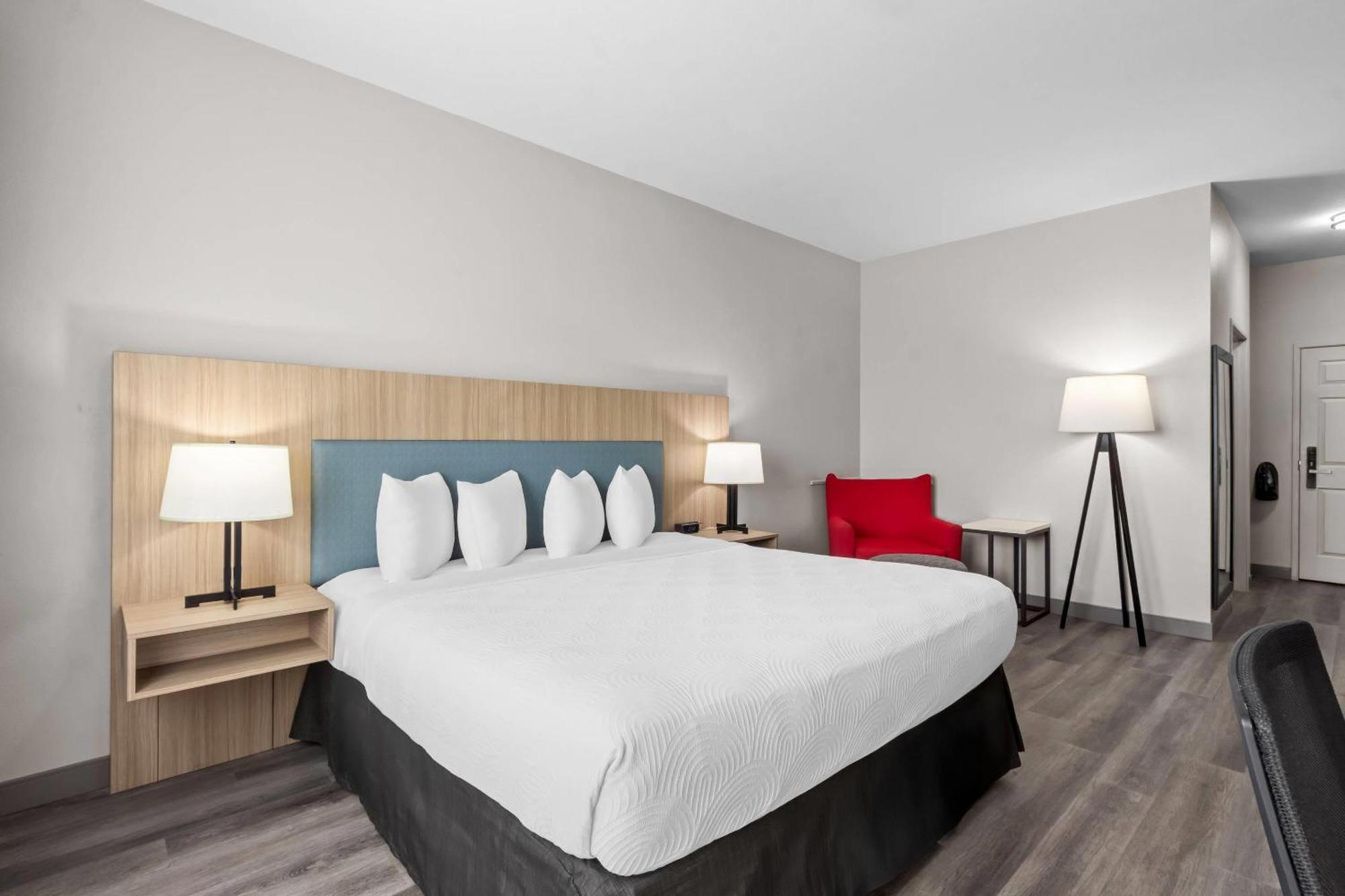King Room - Disability Access/Non-Smoking