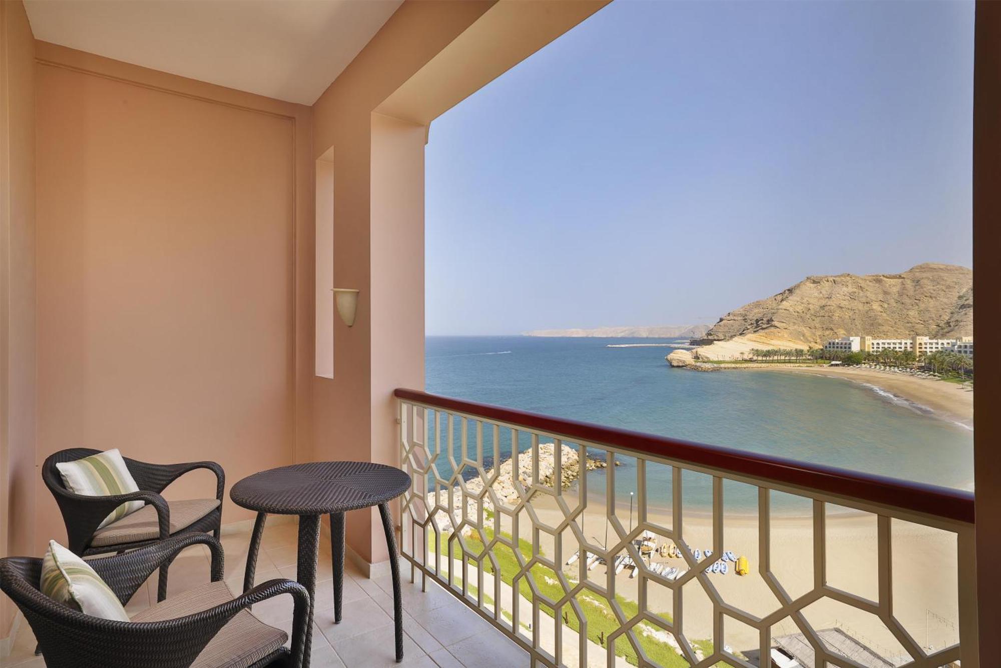 Deluxe King Room Sea View