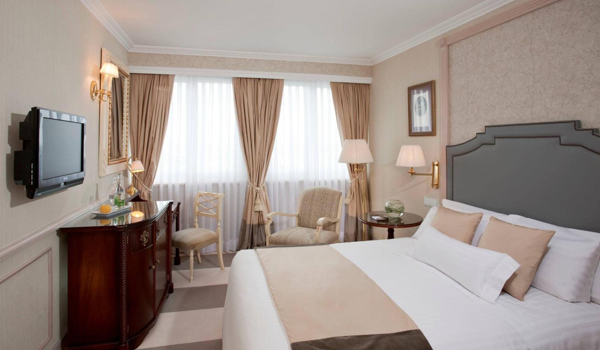 The Level Deluxe Room,1774429248:JPEG