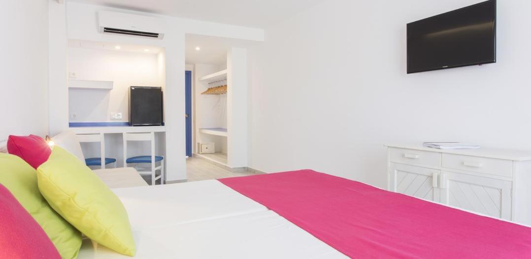 Standard Double Room,1774571644:JPEG