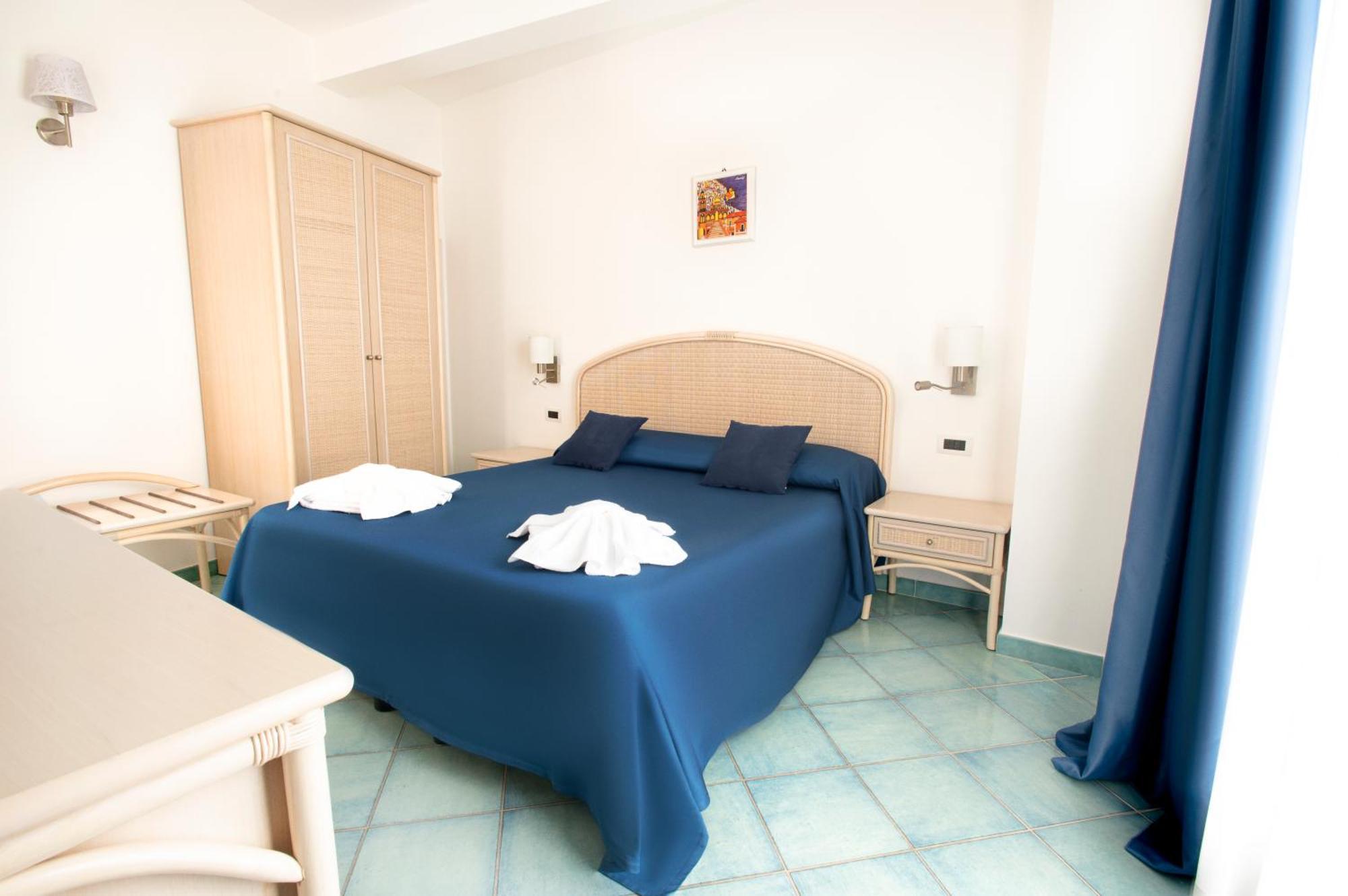 Superior Junior Room