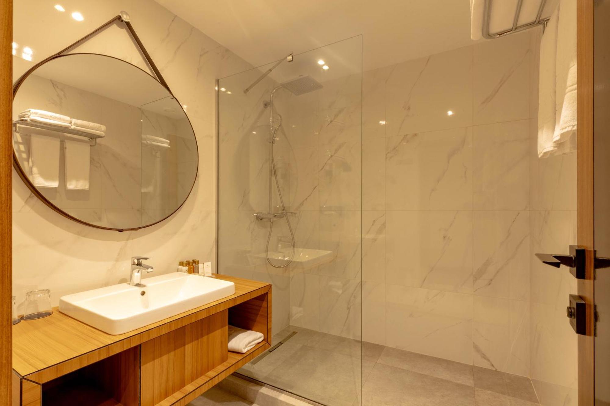 Premium Single Room