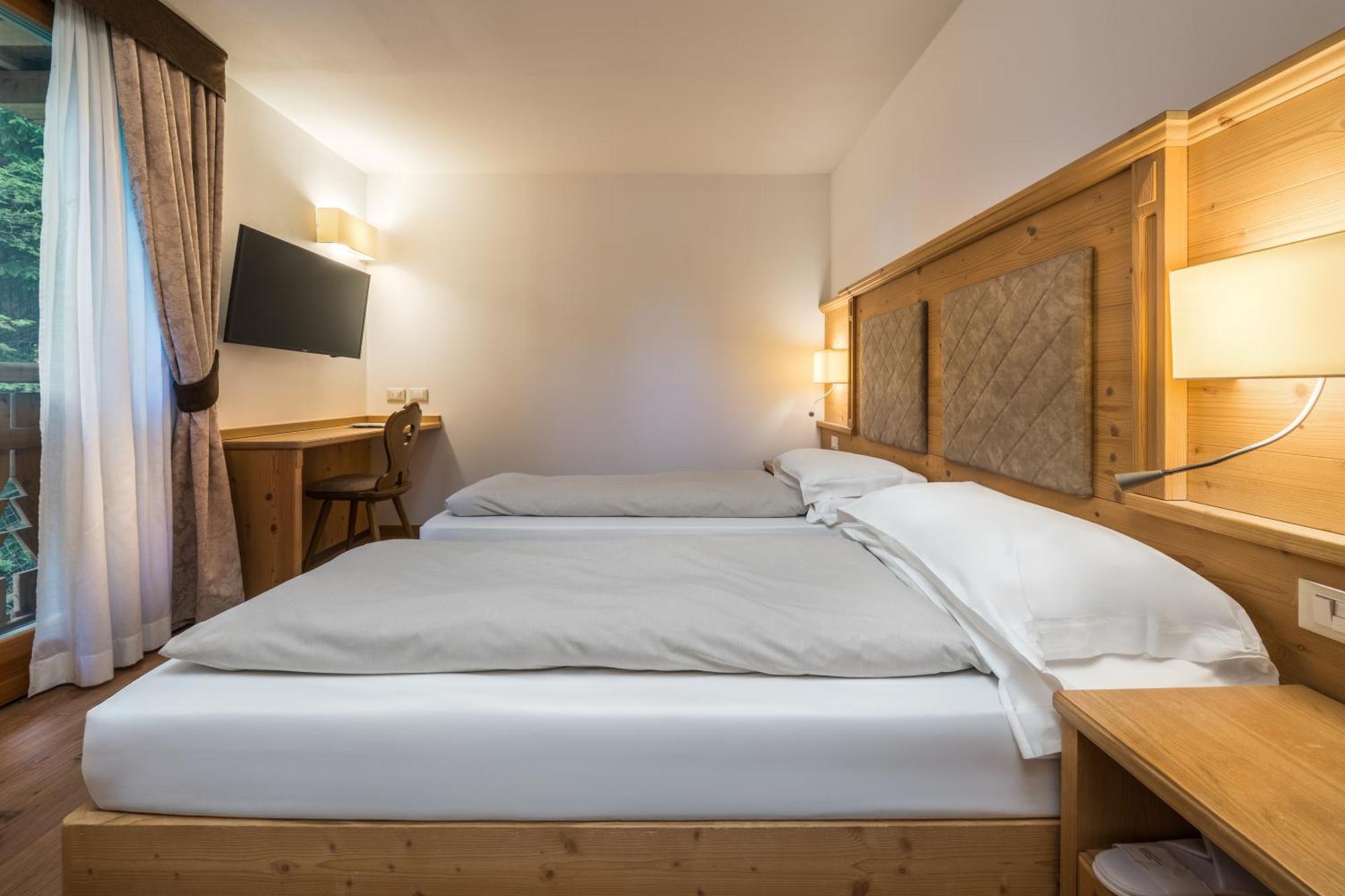 Two-Bedroom Suite Balcony Annex