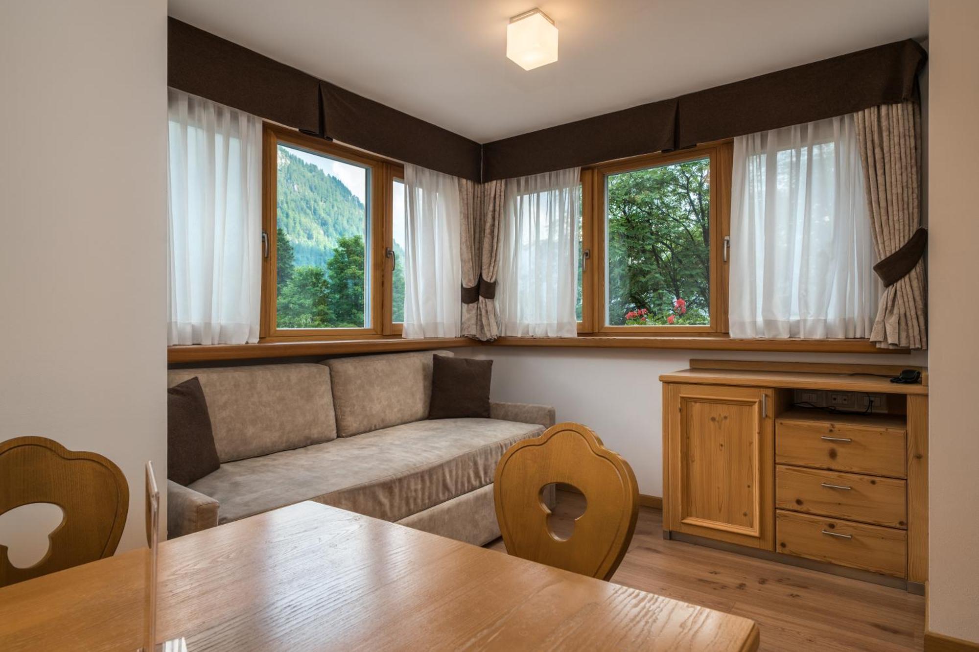 Two-Bedroom Suite Balcony Annex