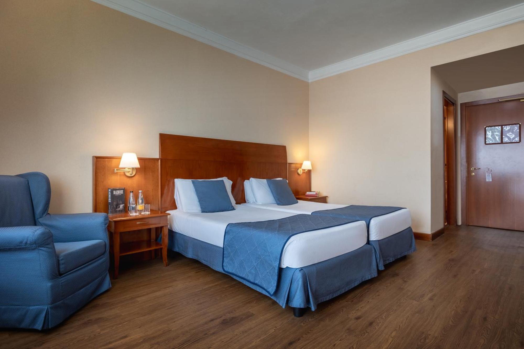 Zweibettzimmer
