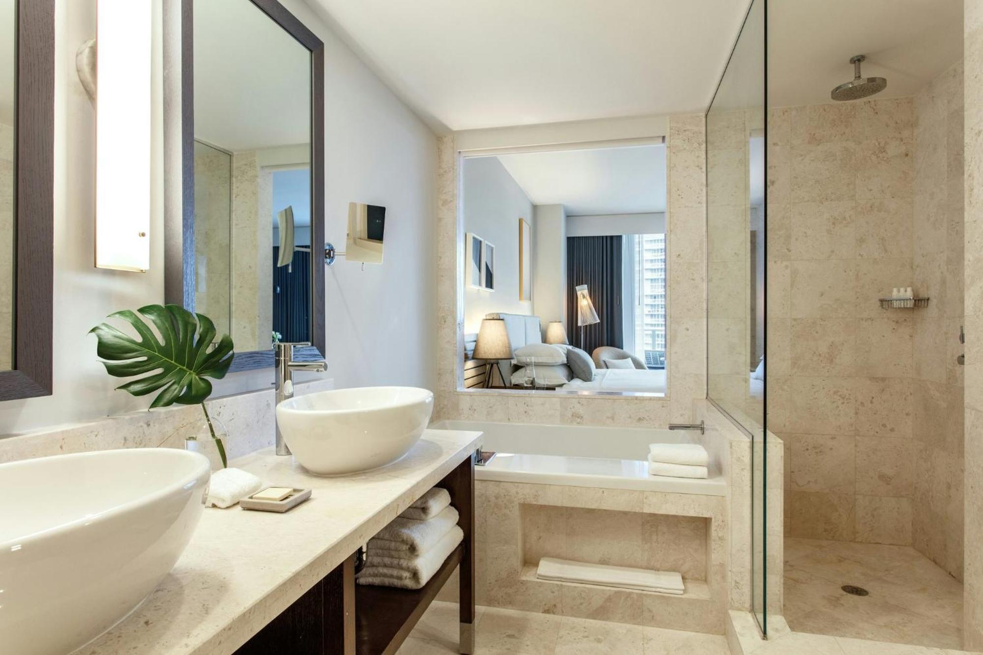 Chambre Lit King-Size - Vue sur l’Eau - Étage Supérieur
