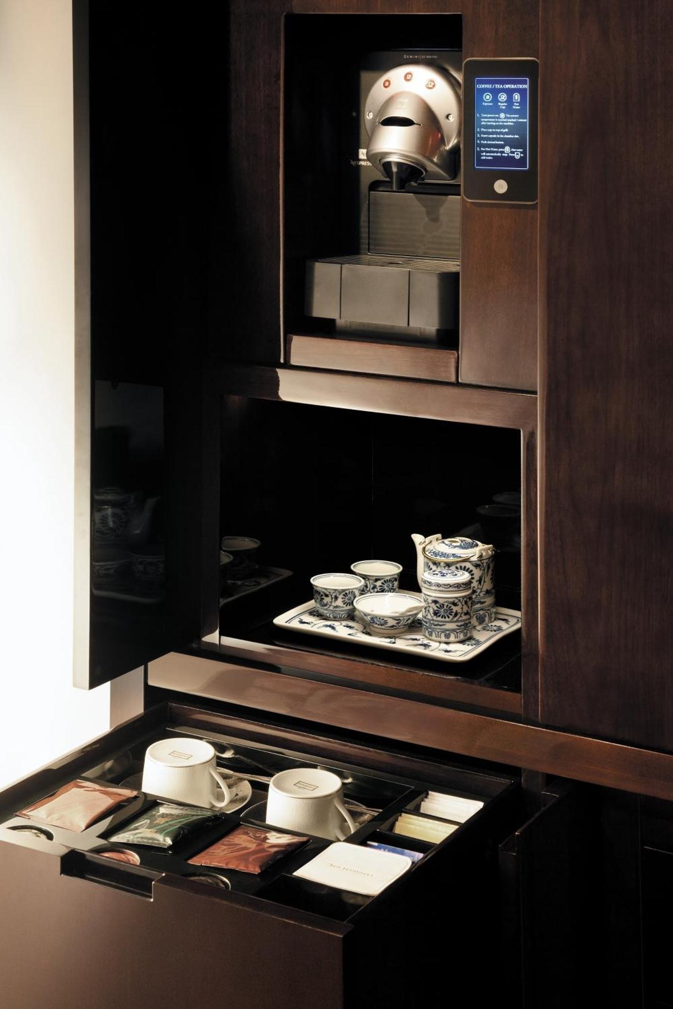 Grand Deluxe King Room