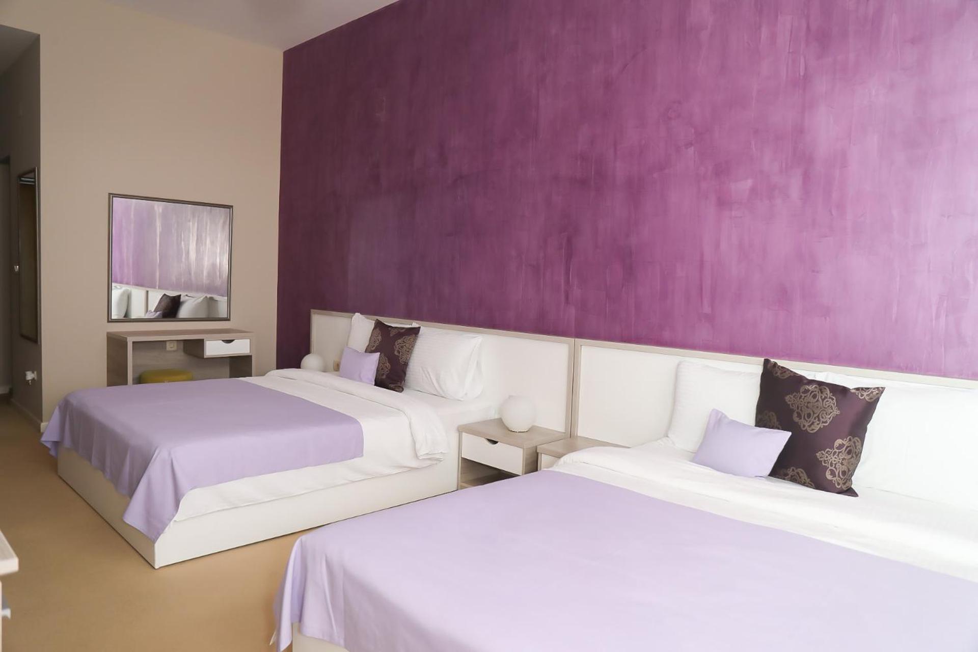 Deluxe Family Room