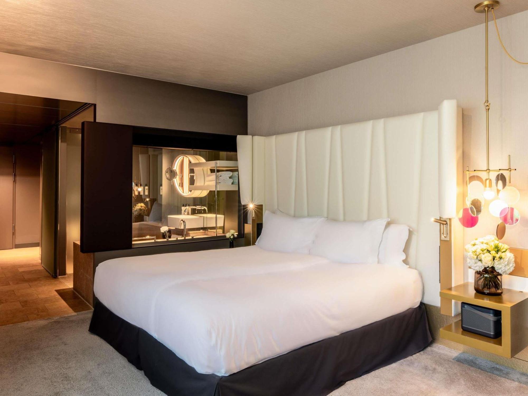 Luxury Room
