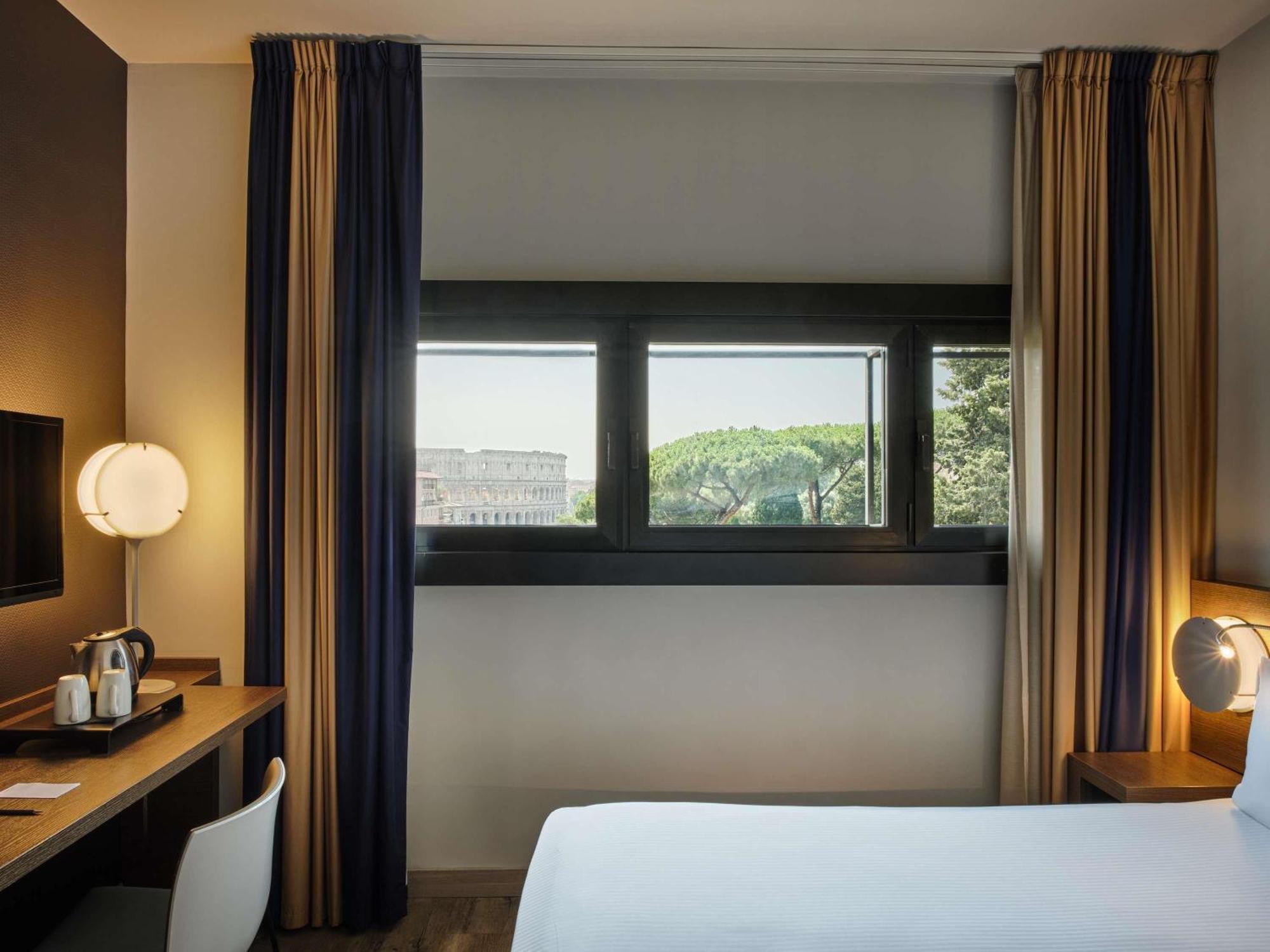 Superior Double Room views of the Coliseum