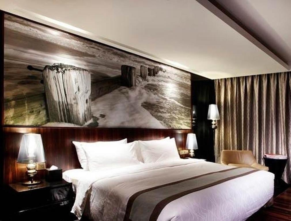 Superior Double Room with City View