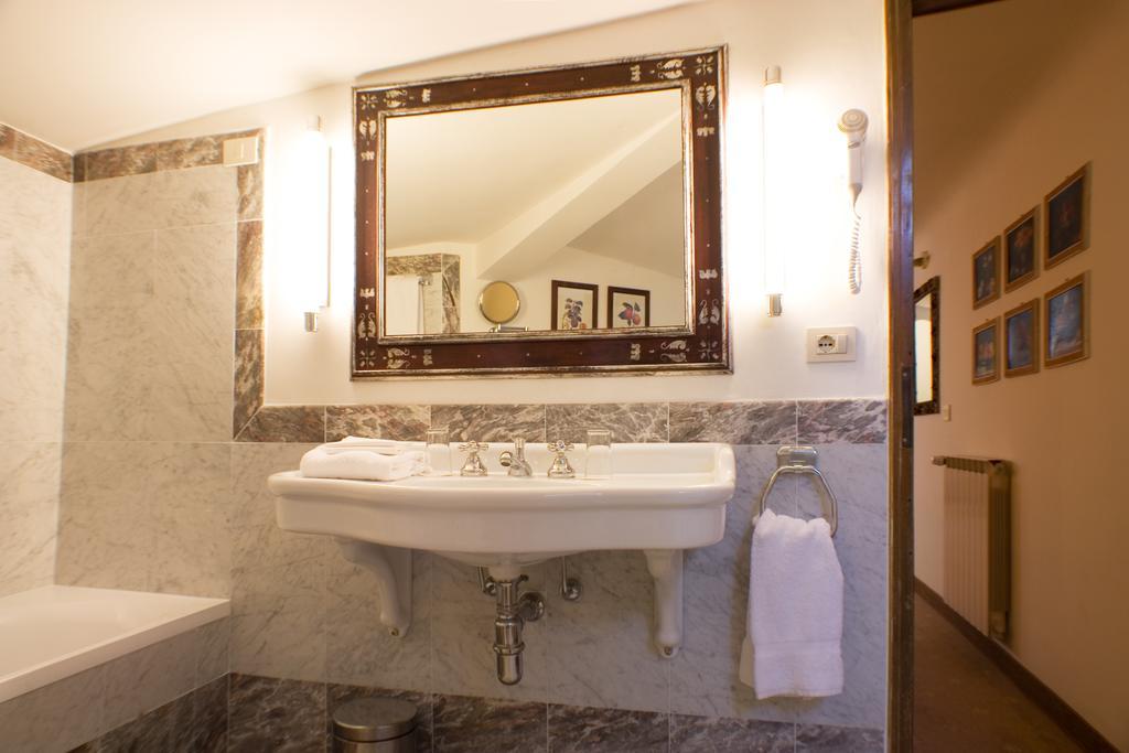 Deluxe Double or Twin Room Balcony