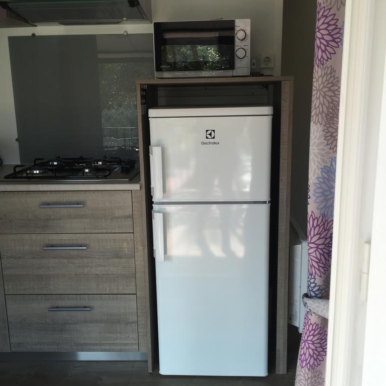 Mobile Home,215867624:JPEG