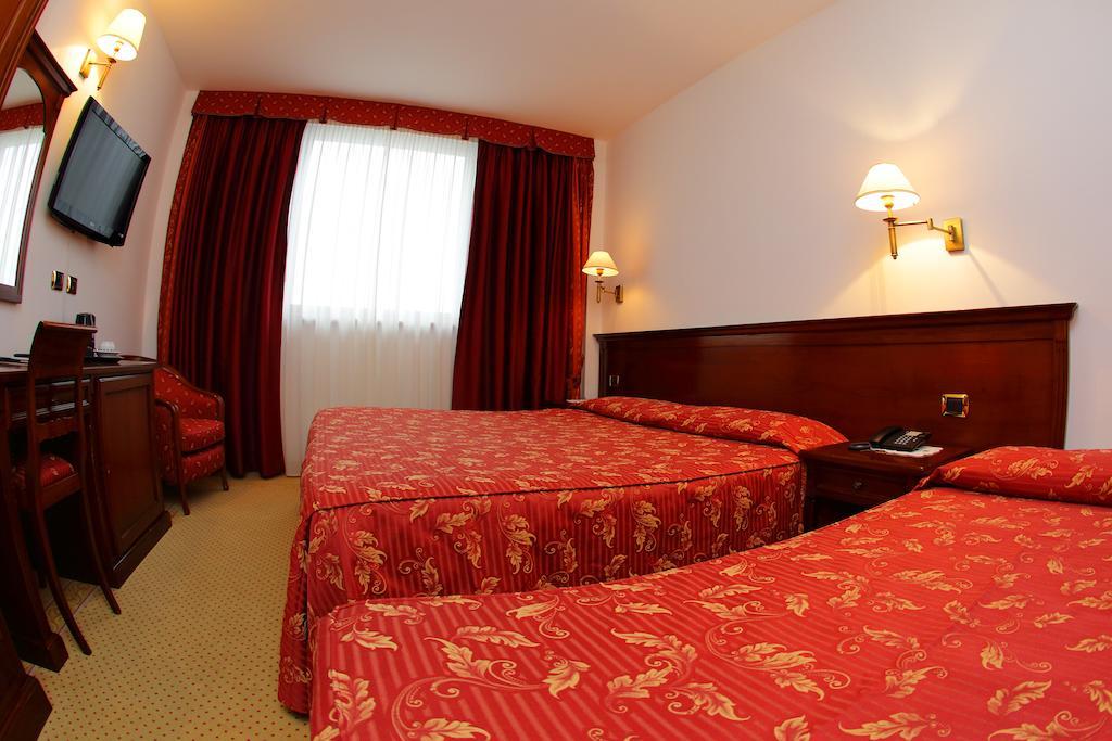 Economy Single Room,236440253:JPEG