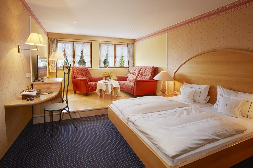 Landhauszimmer mit Westblick