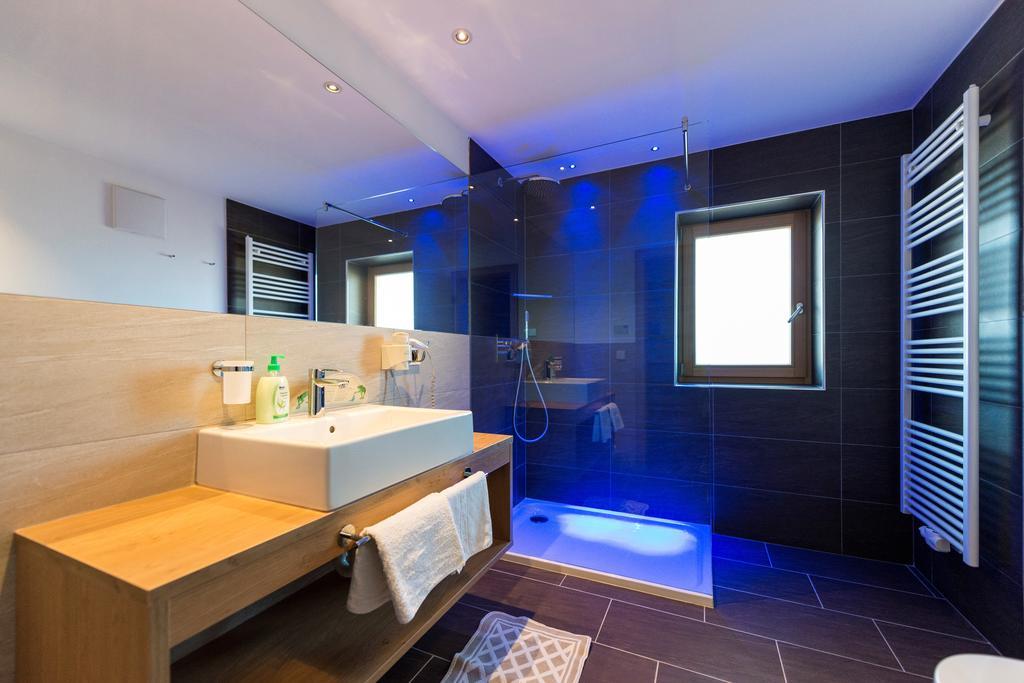 Superior Double Room,327412771:JPEG