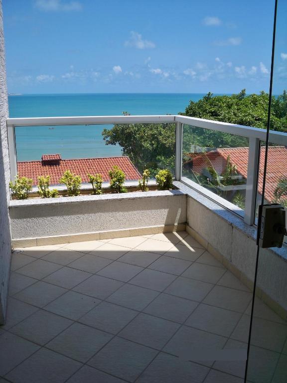 Apartamento de 2 Quartos com Vista do Mar