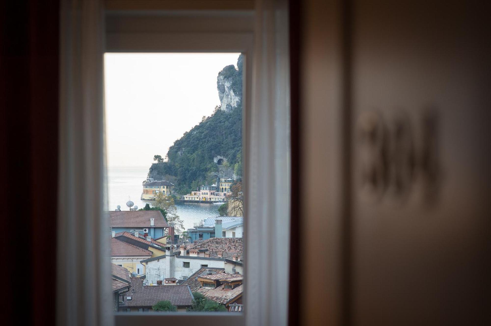 Double Room Lake View