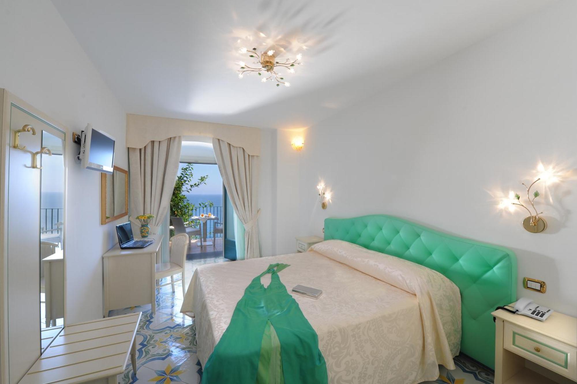 Superior Double Room with Sea View