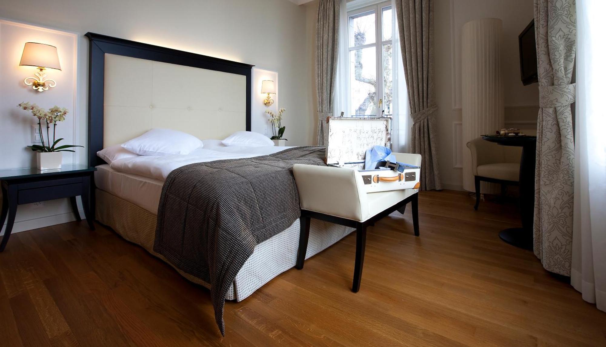 Superior Double Room City View