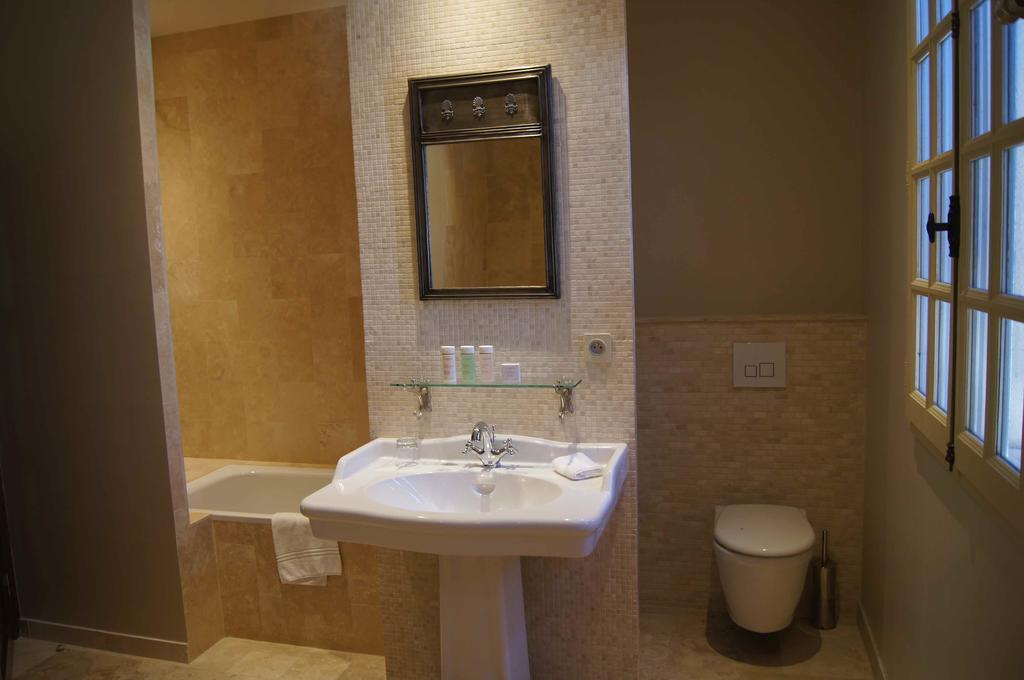 Deluxe Double Room,662057403:JPEG