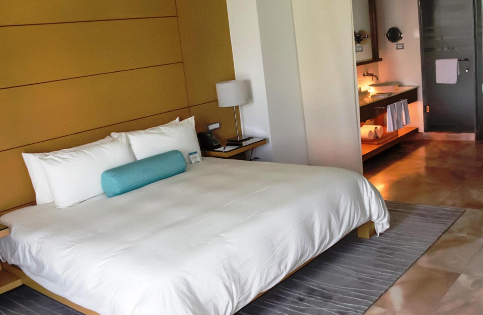 Deluxe Double Bed Resort View,378955231:JPEG