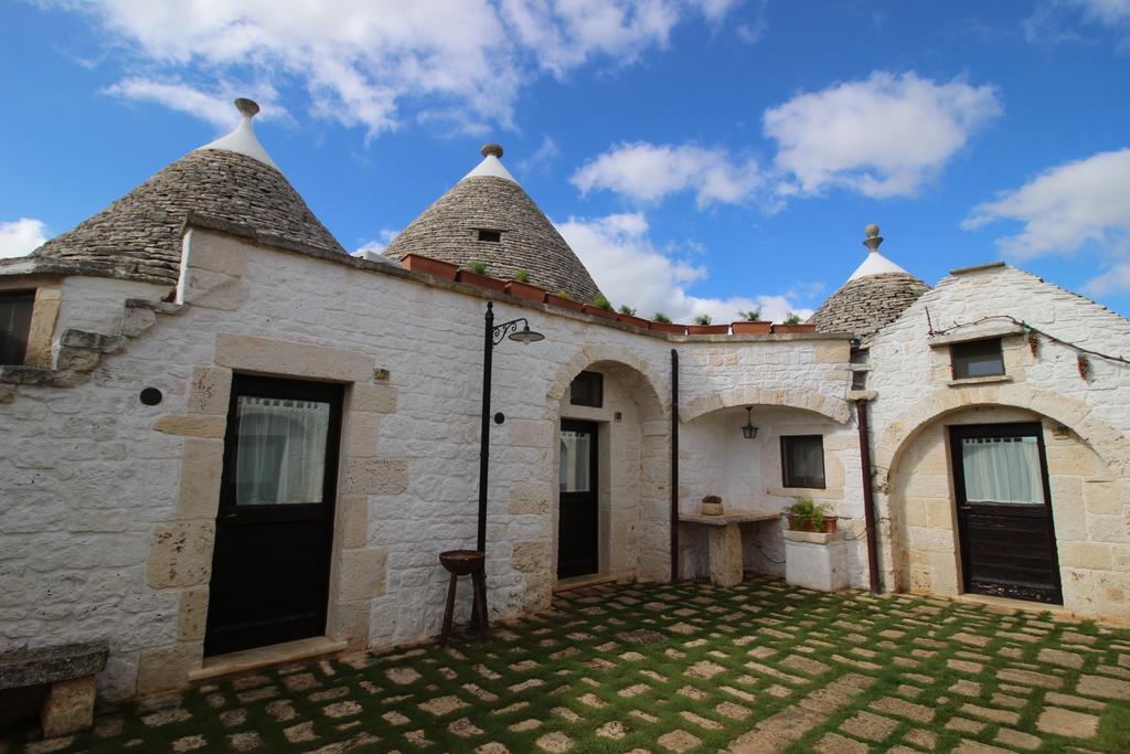 Trullo,318219121:JPEG