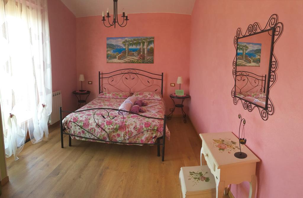 Deluxe Double Room,320380709:JPEG