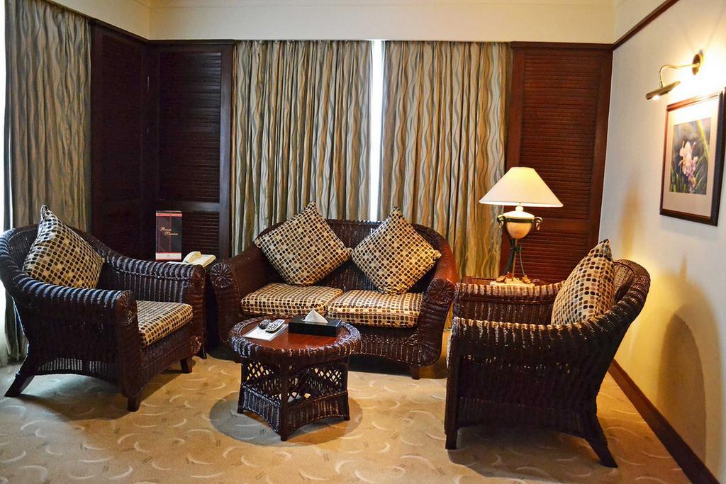 Deluxe Suite