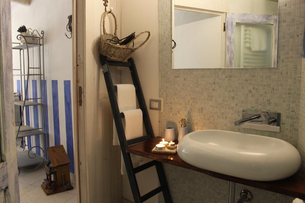 Double Room,997940928:JPEG