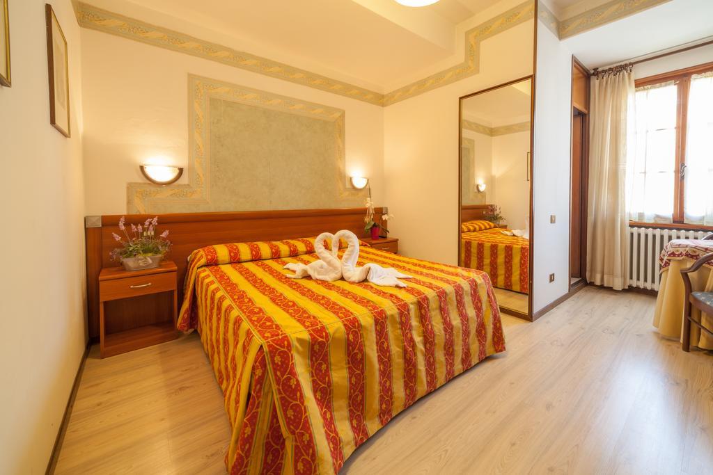 Classic Double or Twin Room,342414607:JPEG