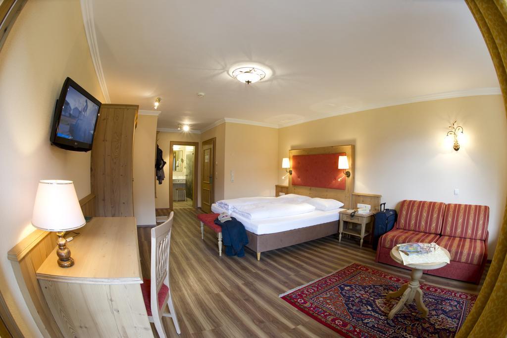 Comfort Double or Twin Room Balcony,342598774:JPEG