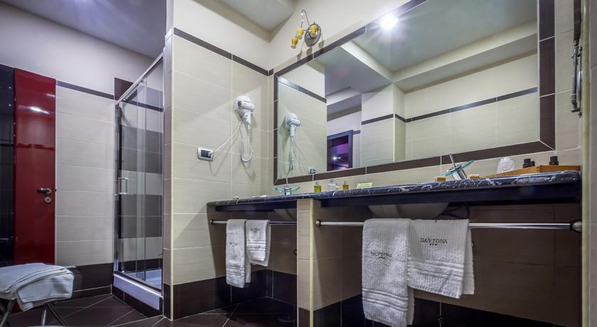 Double or Twin Room Swimming Pool Access,346544269:JPEG
