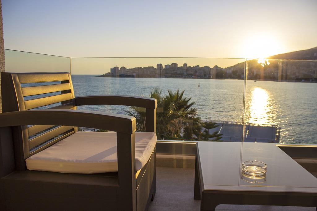 Deluxe Doppelzimmer mit Balkon und Meerblick