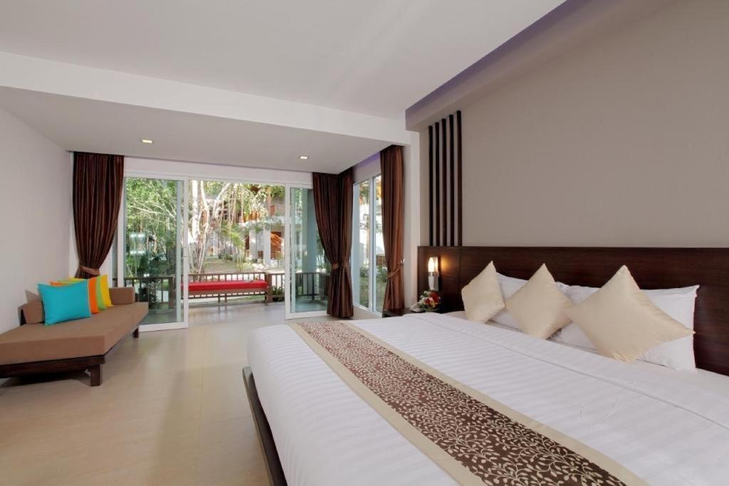 Quarto Grand Deluxe com Cama de Casal (Ala Sunset)